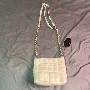 Ivy Rose White Bag.